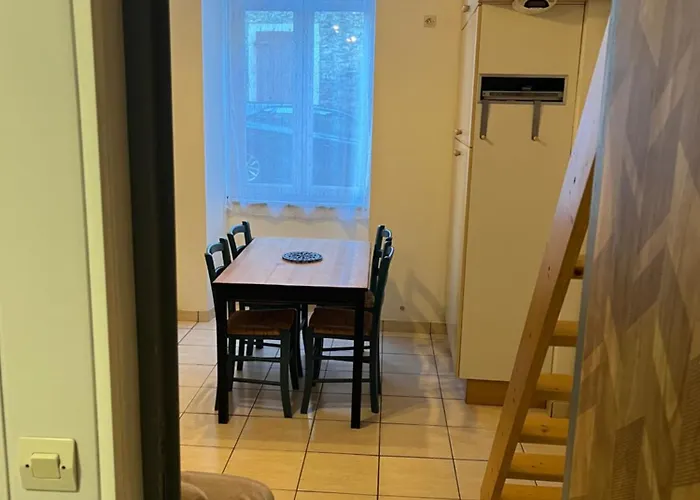 Fonctionnel Lägenhet